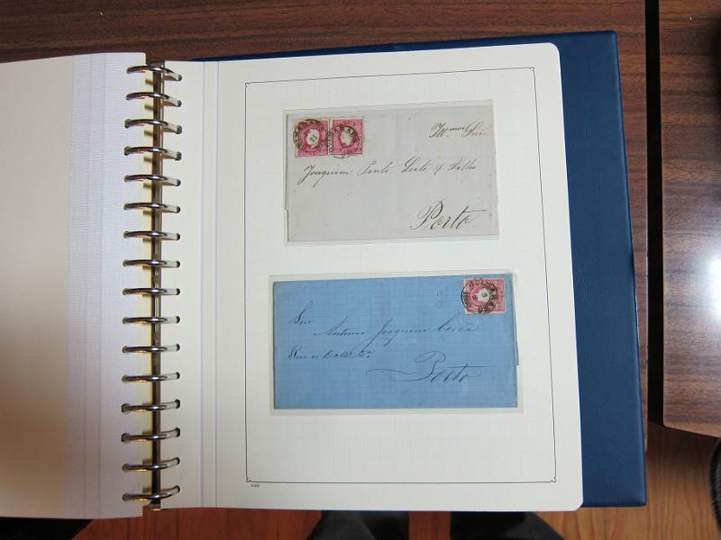 0019 (117).JPG -     Lote:    19      Marcofilia      Lotes Especiais       Descrição:         Portugal. Colecção especializada de carimbos de duplo círculo, tipo 1852, montada em 4 álbuns Lindner, com selos de diversas emissões e cartas, com estudo minucioso de cada marca. Lote a ver.         Lote       Valor Base:     &euro; 2.500,00     Valor Venda:     Retirado     